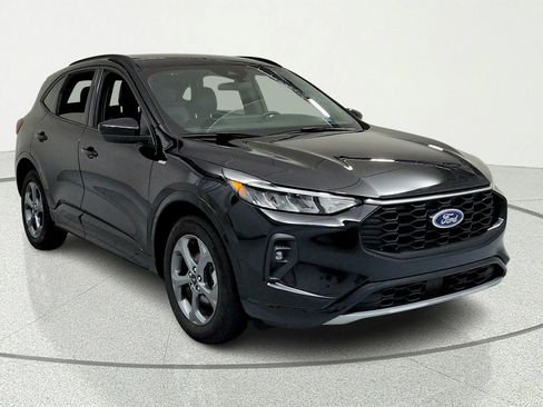 Used 2023 Ford Escape ST-Line Select w/ Tech Pack #1 AWD/4WD image 7