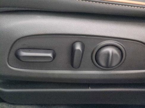 Used 2025 Buick Envista Avenir image 16