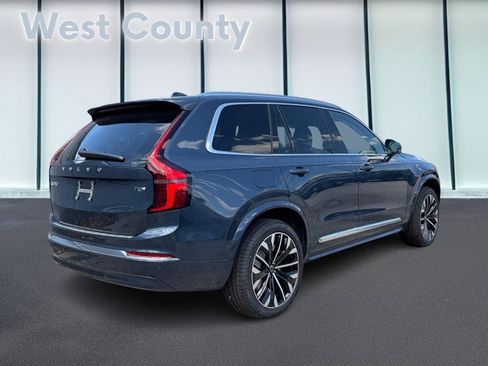 New 2026 Volvo XC90 T8 Plus w/ Protection Package Premier AWD/4WD image 3