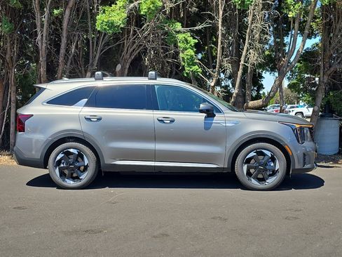 New 2025 Kia Sorento EX image 2