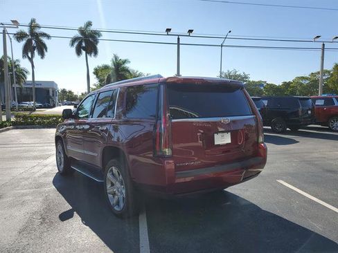 Used 2020 Cadillac Escalade Premium Luxury AWD/4WD image 22