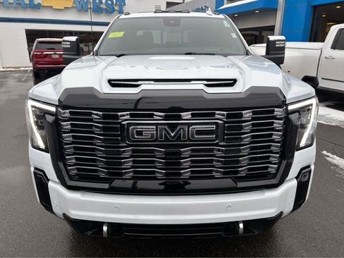 Used 2026 GMC Sierra 3500 Denali Ultimate image 16