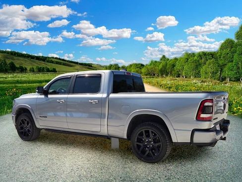 Certified 2022 RAM 1500 Laramie AWD/4WD image 4