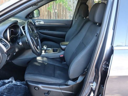 Used 2014 Jeep Grand Cherokee Laredo w/ Quick Order Package 23E AWD/4WD image 19
