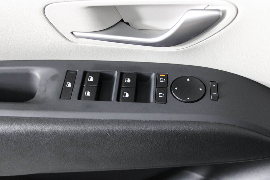 Certified 2026 Hyundai Tucson SE FWD image 23