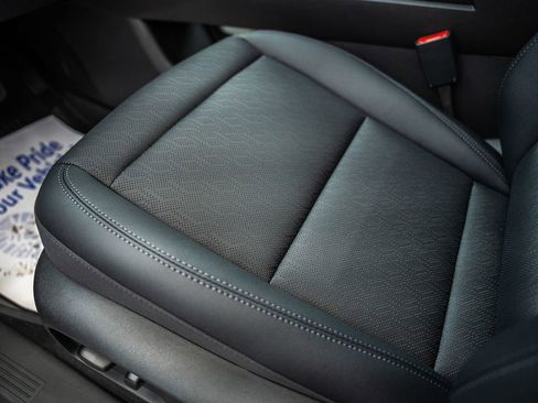 New 2026 Chevrolet Equinox LT AWD/4WD image 36