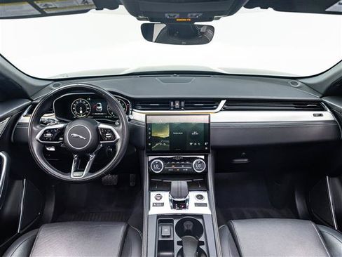 Used 2024 Jaguar F-PACE R-Dynamic S AWD/4WD image 19