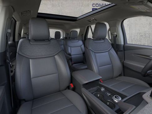 New 2026 Ford Explorer Active w/ Active Comfort Package AWD/4WD image 8