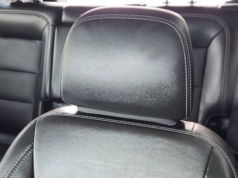 Used 2024 GMC Terrain SLT image 21