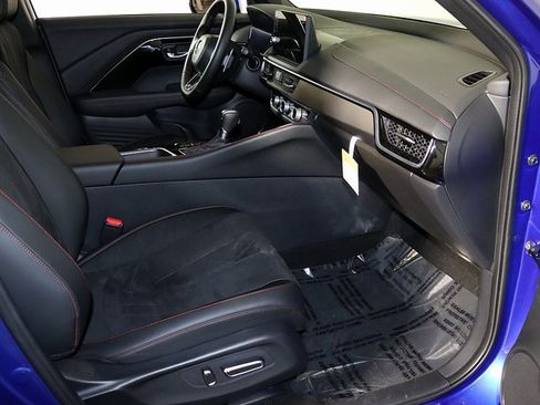 Certified 2025 Acura ADX A-Spec image 33