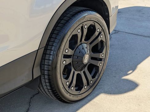 Used 2017 Ford Escape Titanium image 16