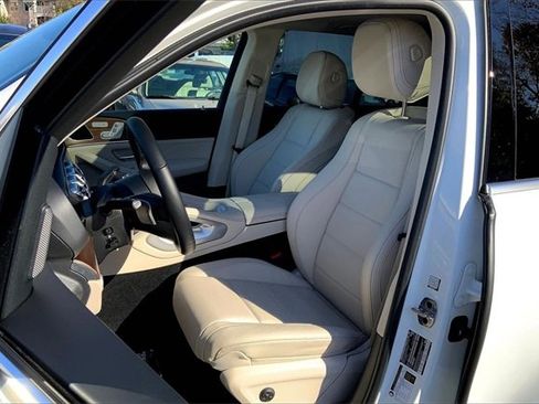 Used 2025 Mercedes-Benz GLE 350 4MATIC image 6