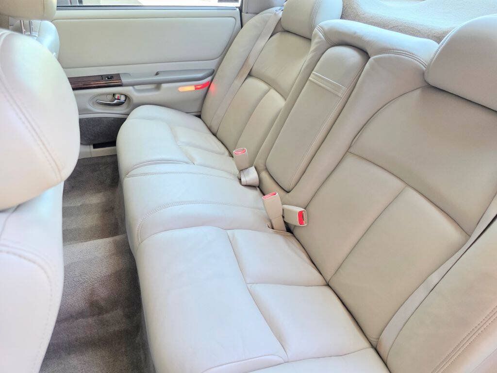 Used 1997 Oldsmobile Aurora FWD image 25