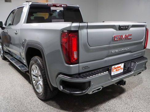 Used 2025 GMC Sierra 1500 Denali w/ Technology Package AWD/4WD image 9