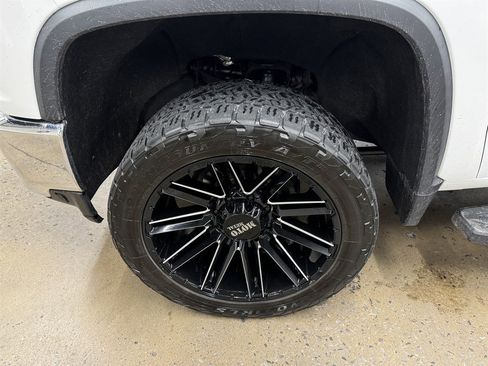 Used 2020 Chevrolet Silverado 2500 LTZ w/ LTZ Plus Package AWD/4WD image 7