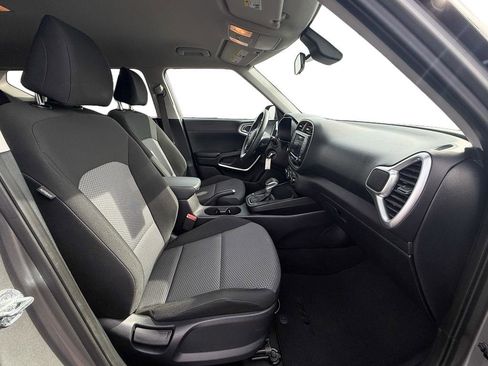 Used 2023 Kia Soul LX w/ LX Technology Package image 21