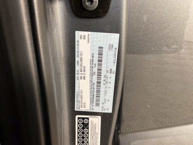 New 2026 Ford F250 Lariat w/ Black Appearance Package AWD/4WD image 28