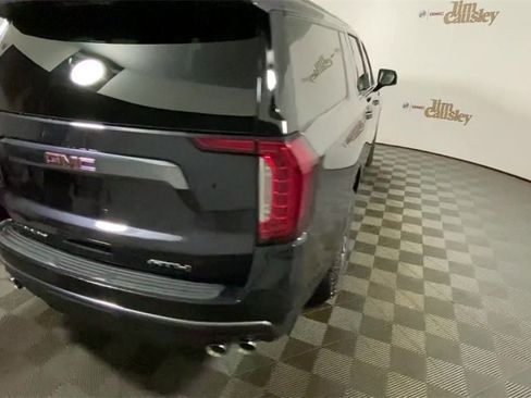 Used 2023 GMC Yukon XL AT4 w/ AT4 Premium Plus Package image 8