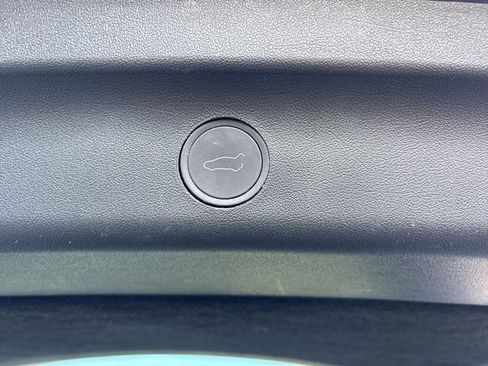 Used 2023 Tesla Model Y Long Range image 9