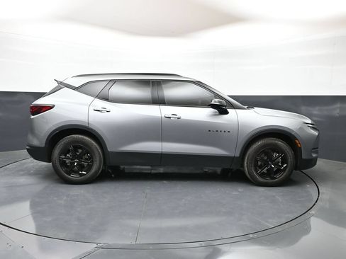 Used 2024 Chevrolet Blazer LT w/ Midnight/Sport Edition FWD image 32