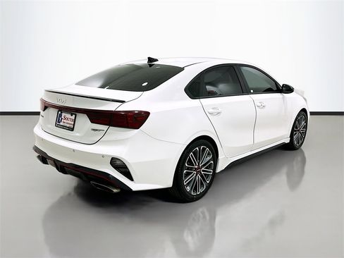 Used 2023 Kia Forte GT w/ GT2 Package image 7
