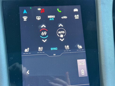 Used 2023 Porsche Taycan 4 Cross Turismo image 24