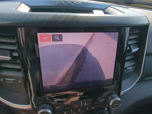 New 2026 RAM 1500 4x4 Crew Cab image 32
