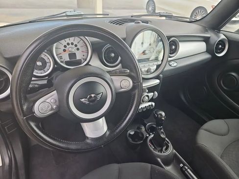 Used 2010 MINI Cooper Convertible image 39