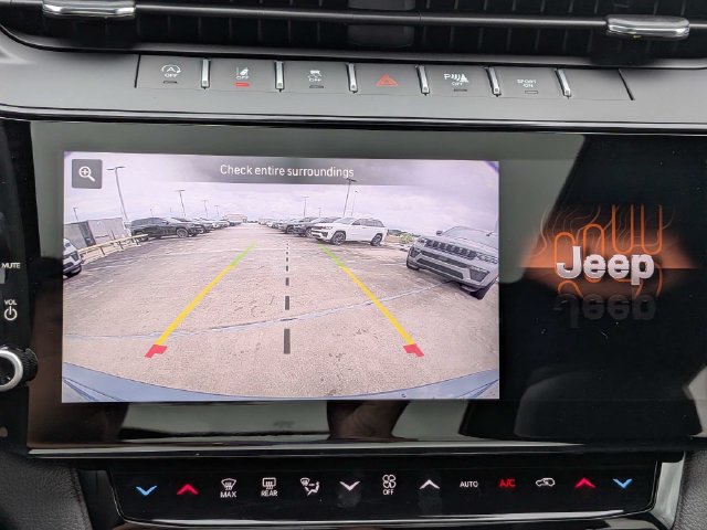 New 2027 Jeep Grand Cherokee Limited w/ Limited Altitude Package RWD image 24