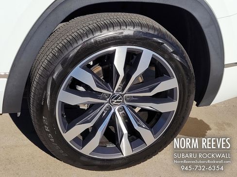 Used 2021 Volkswagen Atlas SEL Premium image 23