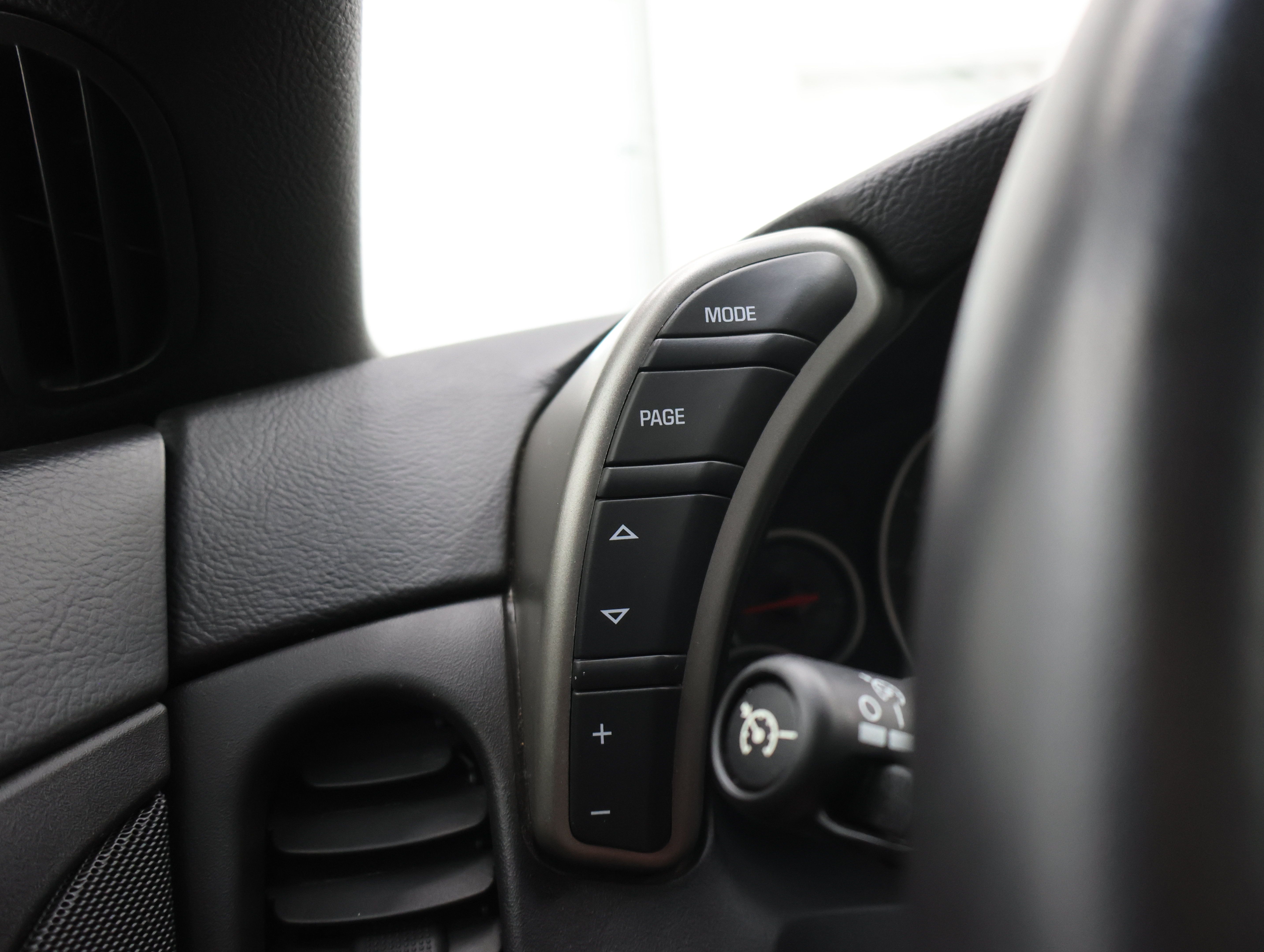 Used 2005 Chevrolet Corvette Coupe w/ Preferred Equipment Group RWD image 38