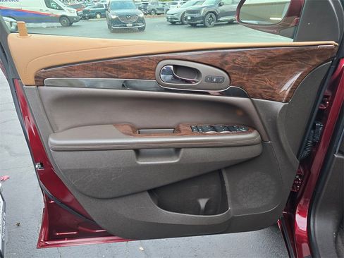 Used 2017 Buick Enclave Leather w/ Trailering Package image 7