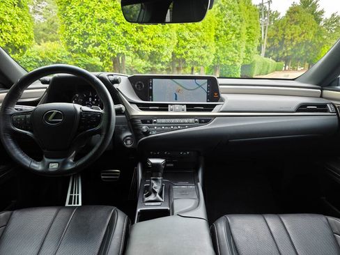 Used 2019 Lexus ES 350 F Sport w/ Accessory Package 2 FWD image 16