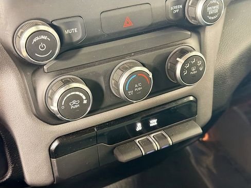 Used 2021 RAM 1500 Big Horn AWD/4WD image 17