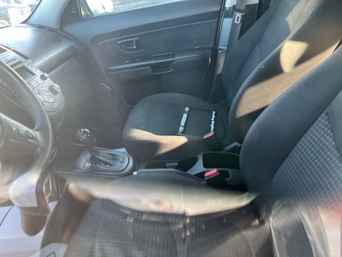 Used 2012 Kia Soul FWD image 22