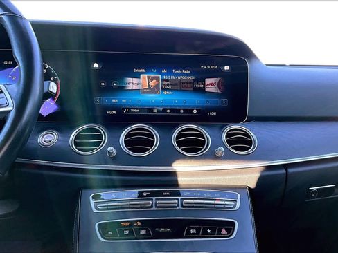 Used 2022 Mercedes-Benz E 350 4MATIC Sedan image 35
