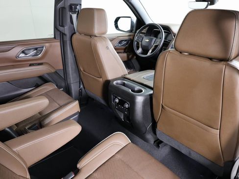 Used 2024 Chevrolet Tahoe High Country image 44