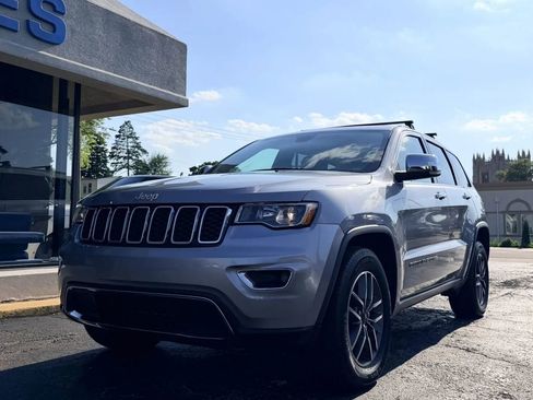 Used 2020 Jeep Grand Cherokee Limited AWD/4WD image 1