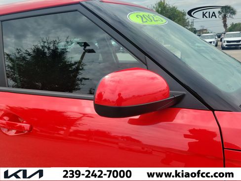 Used 2025 Kia Soul EX FWD image 8