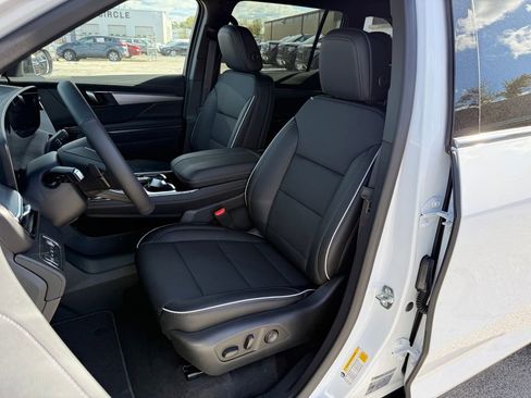 New 2026 Buick Enclave Preferred w/ Power Package image 11