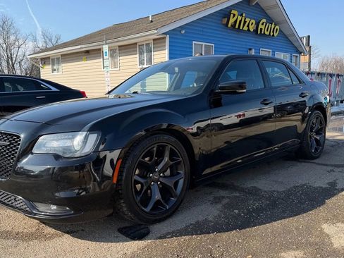 Used 2021 Chrysler 300 S image 2