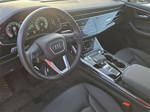 Used 2025 Audi Q7 2.0T Premium image 20