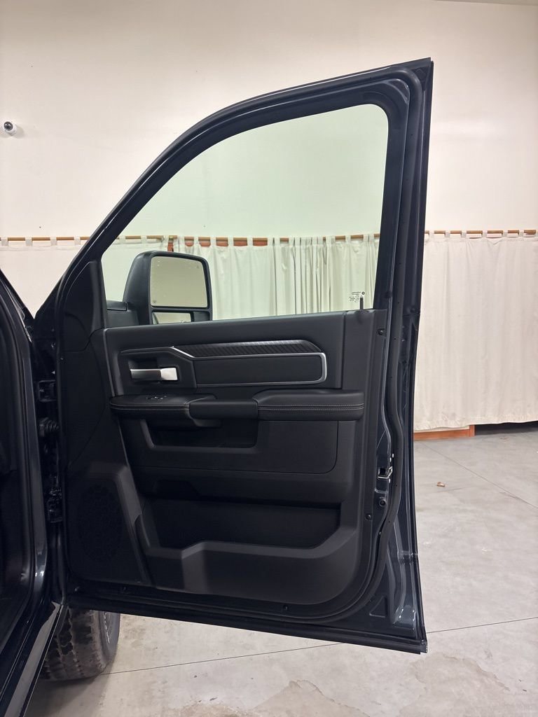 New 2026 RAM 2500 Big Horn AWD/4WD image 27