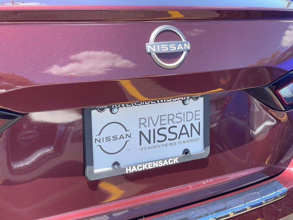 Certified 2023 Nissan Altima 2.5 SL FWD image 32