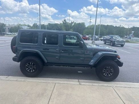 Used 2026 Jeep Wrangler Unlimited Rubicon AWD/4WD image 5