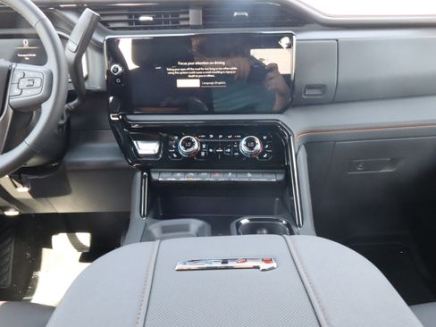New 2026 GMC Sierra 3500 AT4 w/ AT4 Premium Plus Package AWD/4WD image 12