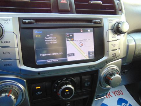 Used 2015 Toyota 4Runner SR5 Premium image 39