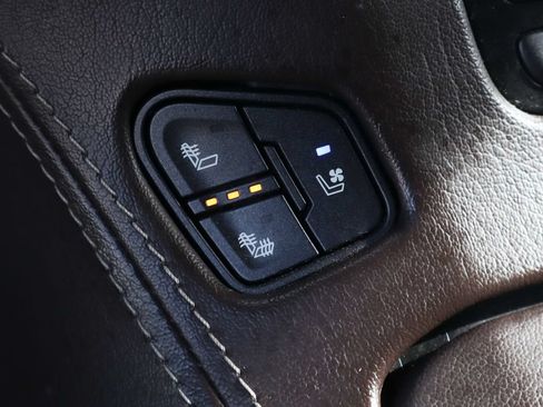 Used 2019 Chevrolet Tahoe Premier AWD/4WD image 43