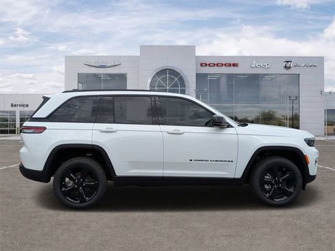 New 2025 Jeep Grand Cherokee Limited w/ Black Appearance Package image 2