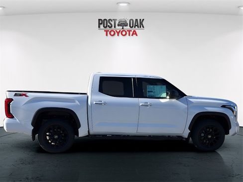 New 2026 Toyota Tundra SR5 image 8